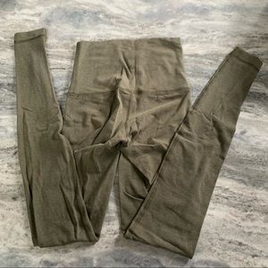 Lululemon Wunder Under Leggings Size 2